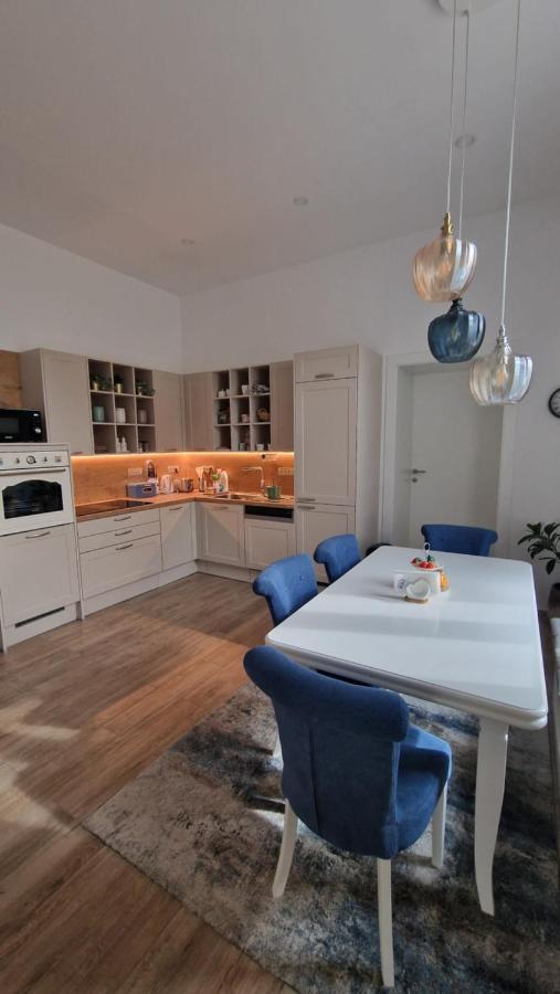Chika Apartment Rijeka Luaran gambar