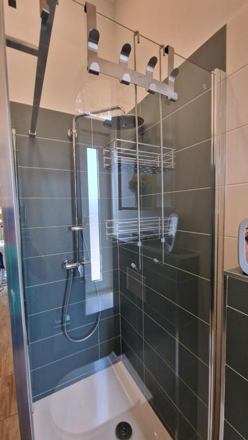 Chika Apartment Rijeka Luaran gambar